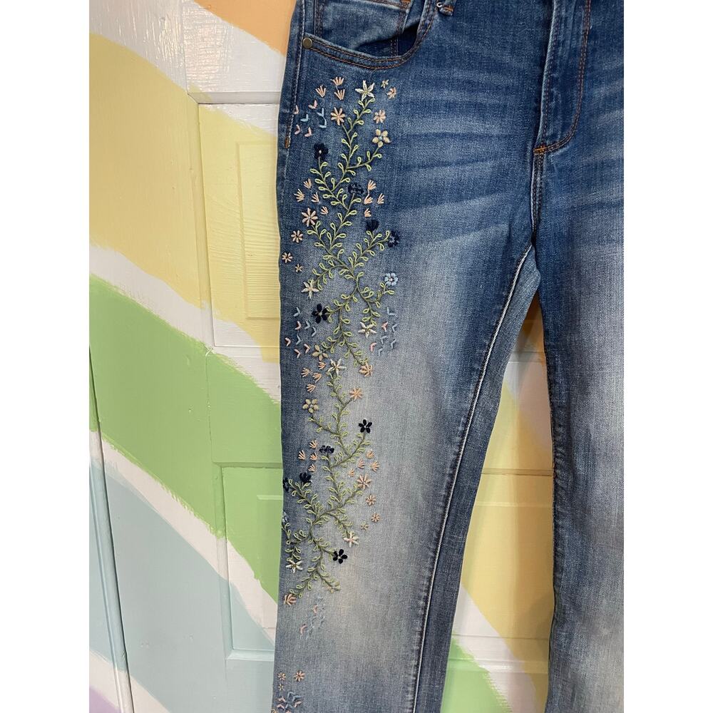 Driftwood Kelly Classic Fit Embroidered Floral Bootcut Jeans Womens 27 - Picture 4 of 14